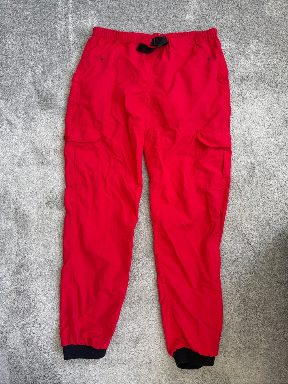 Vintage MEC nylon cargo pants
XL